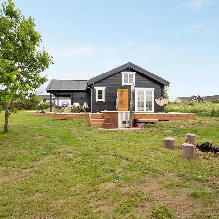 Holiday home Siebelt - 200m From The Sea In Djursland And Mols By Interhome