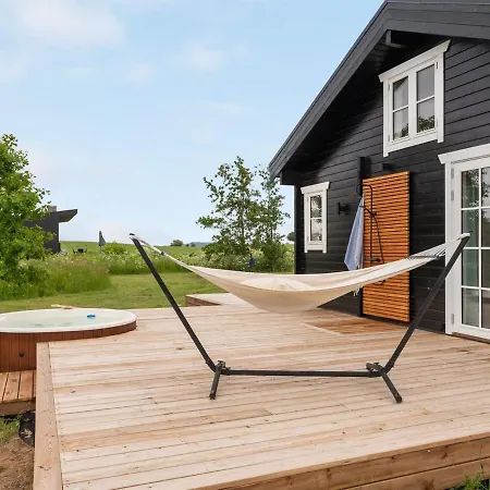 Holiday home Siebelt - 200m From The Sea In Djursland And Mols By Interhome *